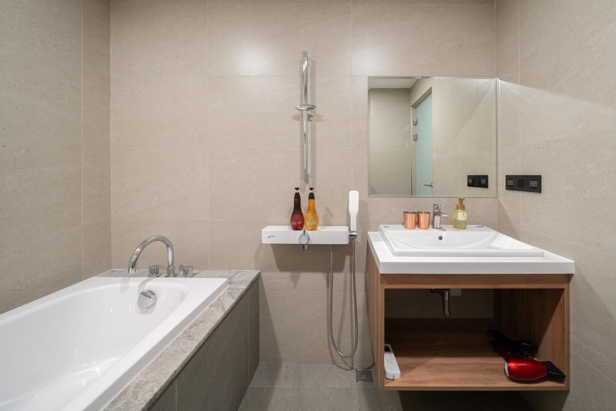 Ferienwohnung 禾淞津別邸 Kashotsu Bettei Taichung Exterior foto